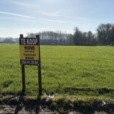 Landbouwgrond te Geraardsbergen (Zarlardinge) gelegen aan de straat