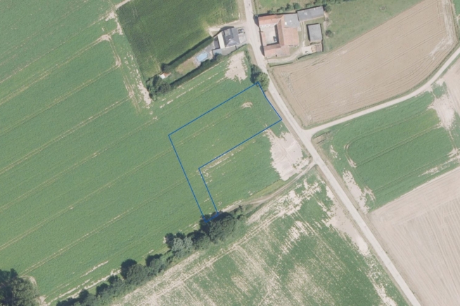 PERCEEL LANDBOUWGROND TE KOOP VIA MEDEDINGINGSPROCEDURE