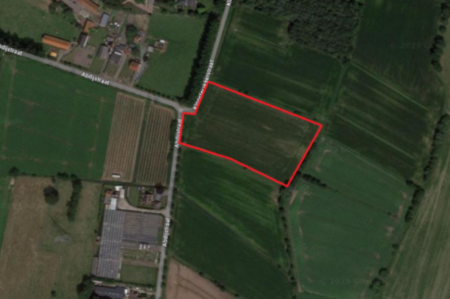Landbouwgrond 1,64 ha Oosteeklo