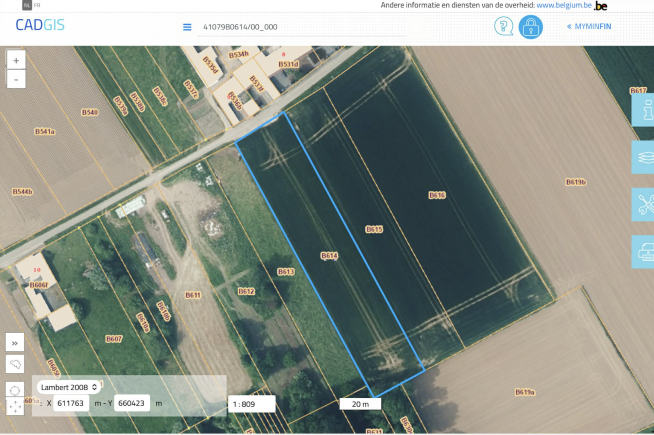 Landbouwgrond te Geraardsbergen (Zarlardinge) gelegen aan de straat